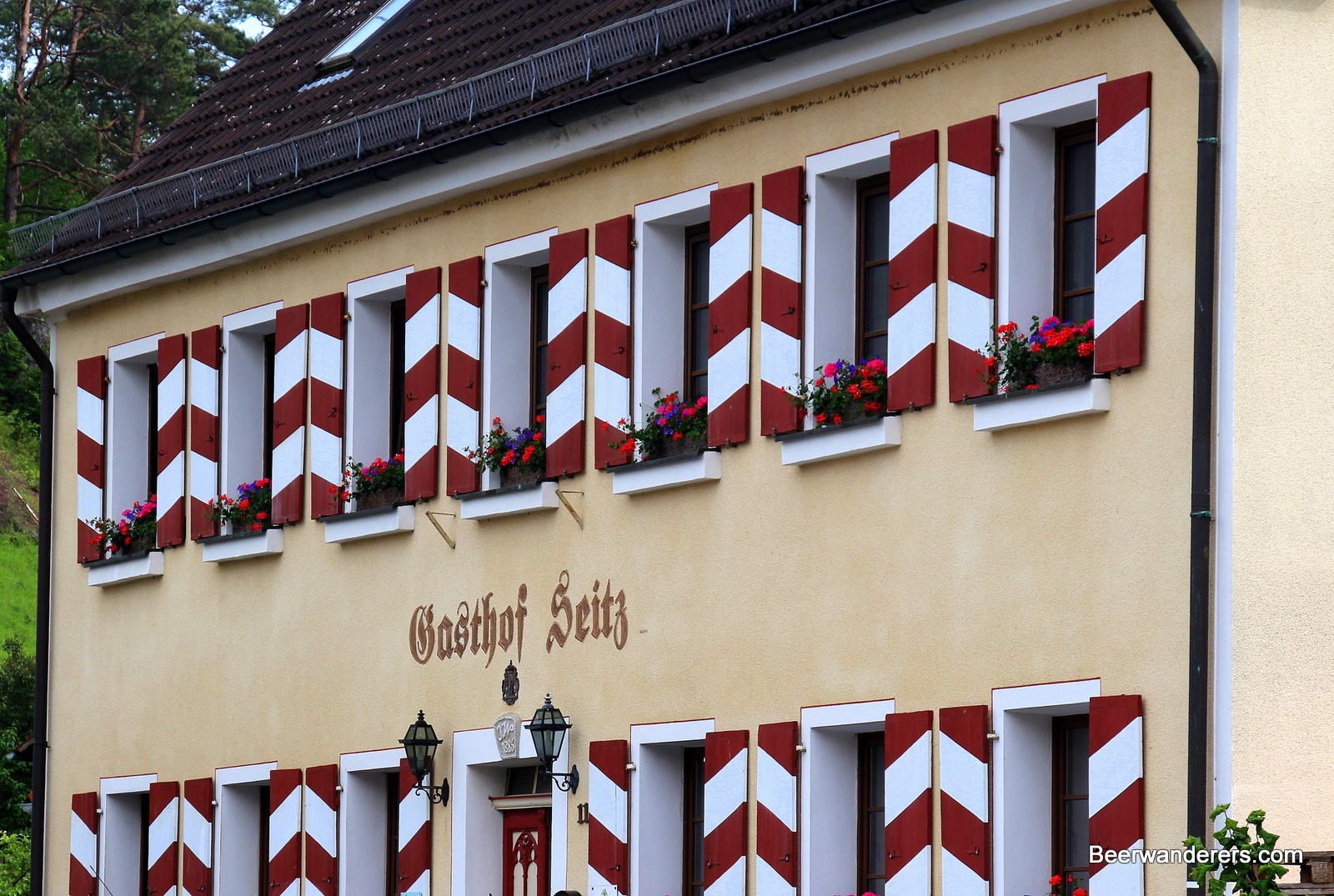 thuisbrunn elch-bräu exterior