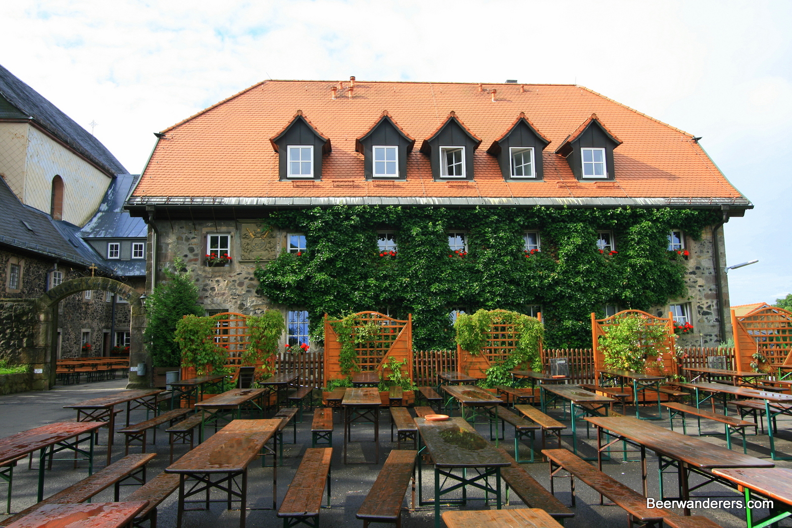 kloster kreuzberg exterior