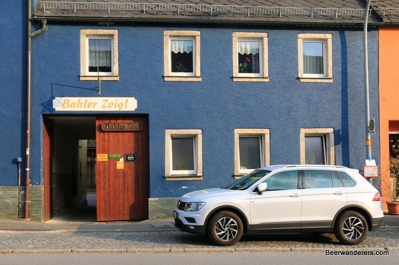 front of Bahler Zoiglstube