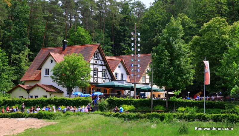 reundorf schmausenkeller exterior