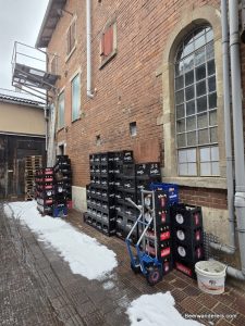 Brauerei Pröls exterior with beer crates