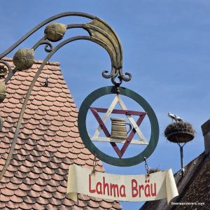 Lahma Bräu sign with storks behind